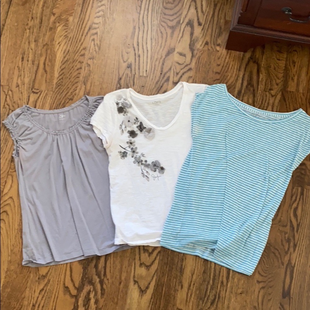 Women’s Loft set of 3 shirts